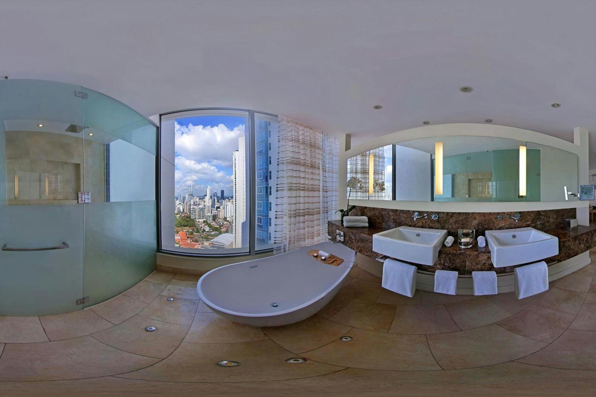 Jw Marriott Panama Hotel Екстериор снимка Bathroom in the Mandarin Oriental, Munich