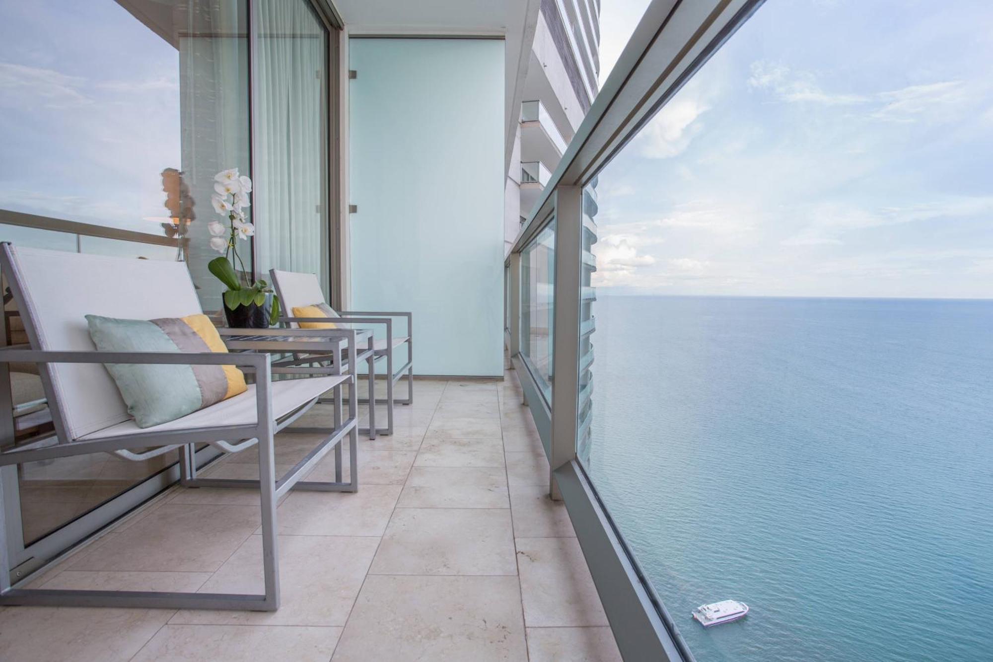 Jw Marriott Panama Hotel Екстериор снимка Balcony of a penthouse